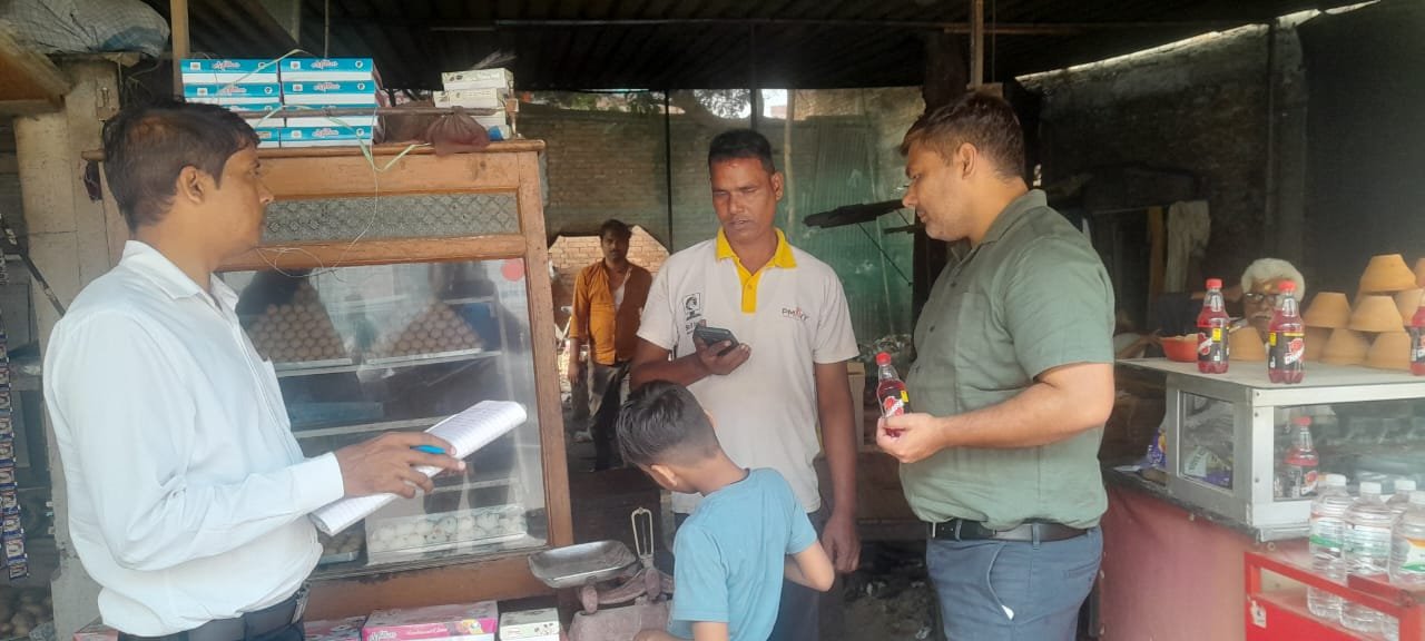 दीपावली से पूर्व खाद्य सुरक्षा अभियान तेज, सैम्पल जांच के लिए भेजें गए मिठाई