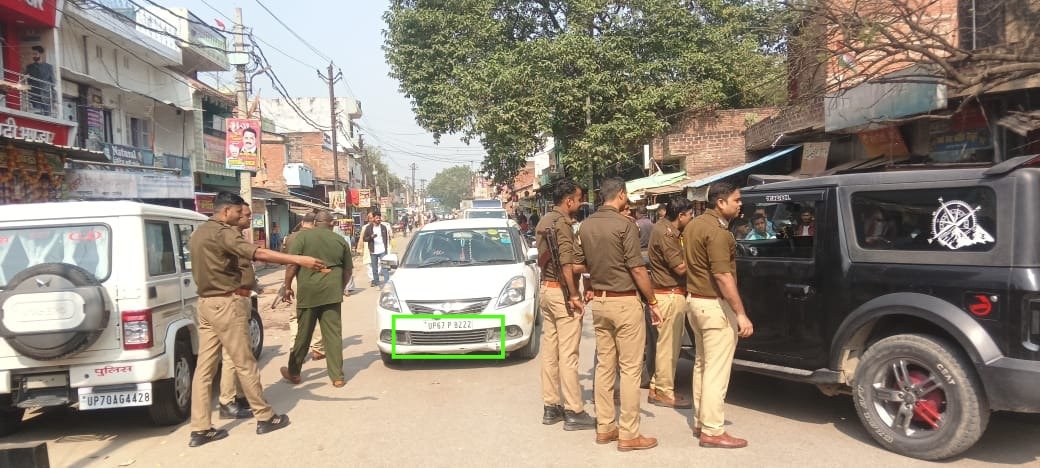 चंदौली में ढंग से चले वाहन चेकिंग महाअभियान में 1652 गाड़ियां सीज, 8986 वाहनों का चालान और 30.24 लाख रुपए की हुई वसूली, गाड़ी न छोड़ने पर थाना प्रभारी और नेताओं में भी बढ़ी दूरी… जाने क्या है मामला