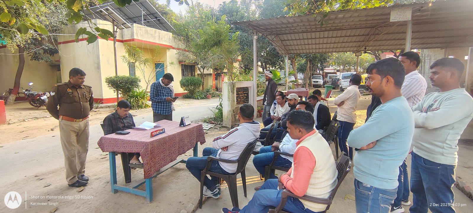 बिजली विभाग के अवर अभियंता और ग्रामीणों के बीच हुआ विवाद, चेकिंग के दौरान जेई और ग्रामीणों के बीच तीखी नोकझोंक, दोनों तरफ से थाने में तहरीर