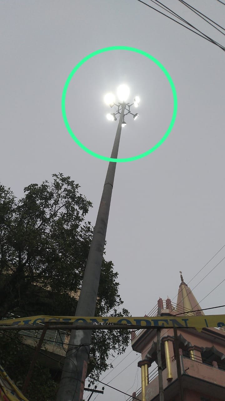 Chandauli News : डीडीयू नगर में मुख्य मार्गों से लेकर गलियों तक नहीं रहेगा अंधेरा, खराब स्ट्रीट लाइटों की मरम्मत से जगमग होगी सड़कें: ईओ