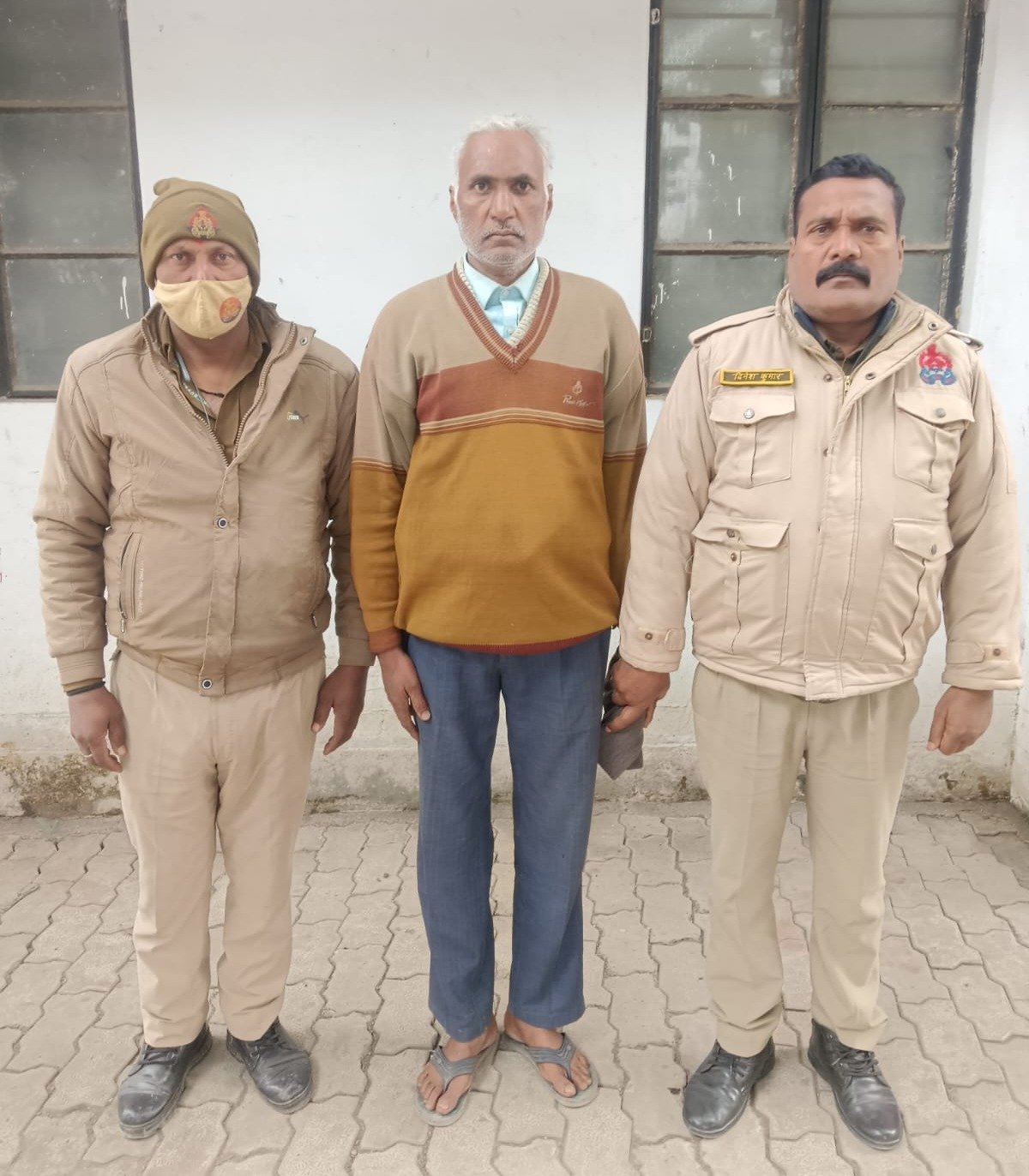 मुग़लसराय में कूटरचित दस्तावेज से जमीन बिक्री के नाम पर धोखाधड़ी, पुलिस ने अभियुक्त को किया गिरफ्तार, पढ़े पूरी खबर