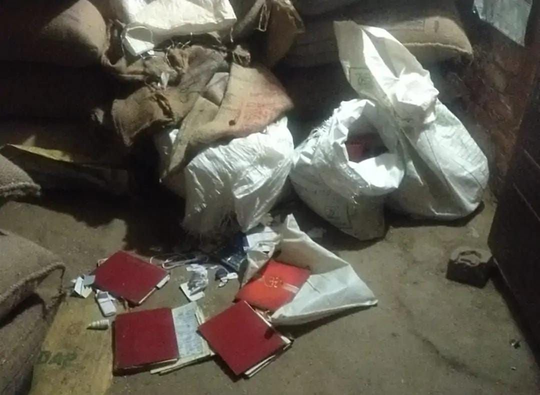 पुलिस गश्त पर सवाल: सकलडीहा क़े बाद सदर कोतवाली क्षेत्र में चोरों ने नवागत इंस्पेक्टर को दी सलामी, रात में नगदी सहित अनाज ले गए चोर