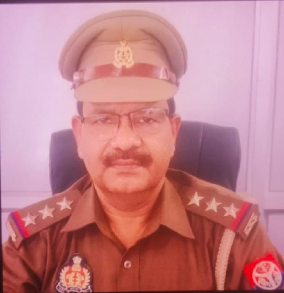 एसपी नए अलीनगर थाना प्रभारी अनिल कुमार पांडे को हटाया: घनश्याम शुक्ला बने अलीनगर के नए थाना प्रभारी निरीक्षक