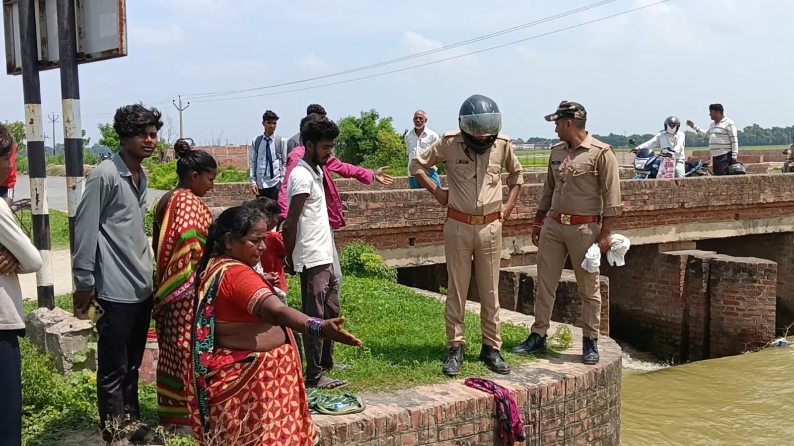 Chandauli News: चंदौली के नई कोट नहर में स्नान के दौरान 12 वर्षीय बालक डूबा, तलाश जारी