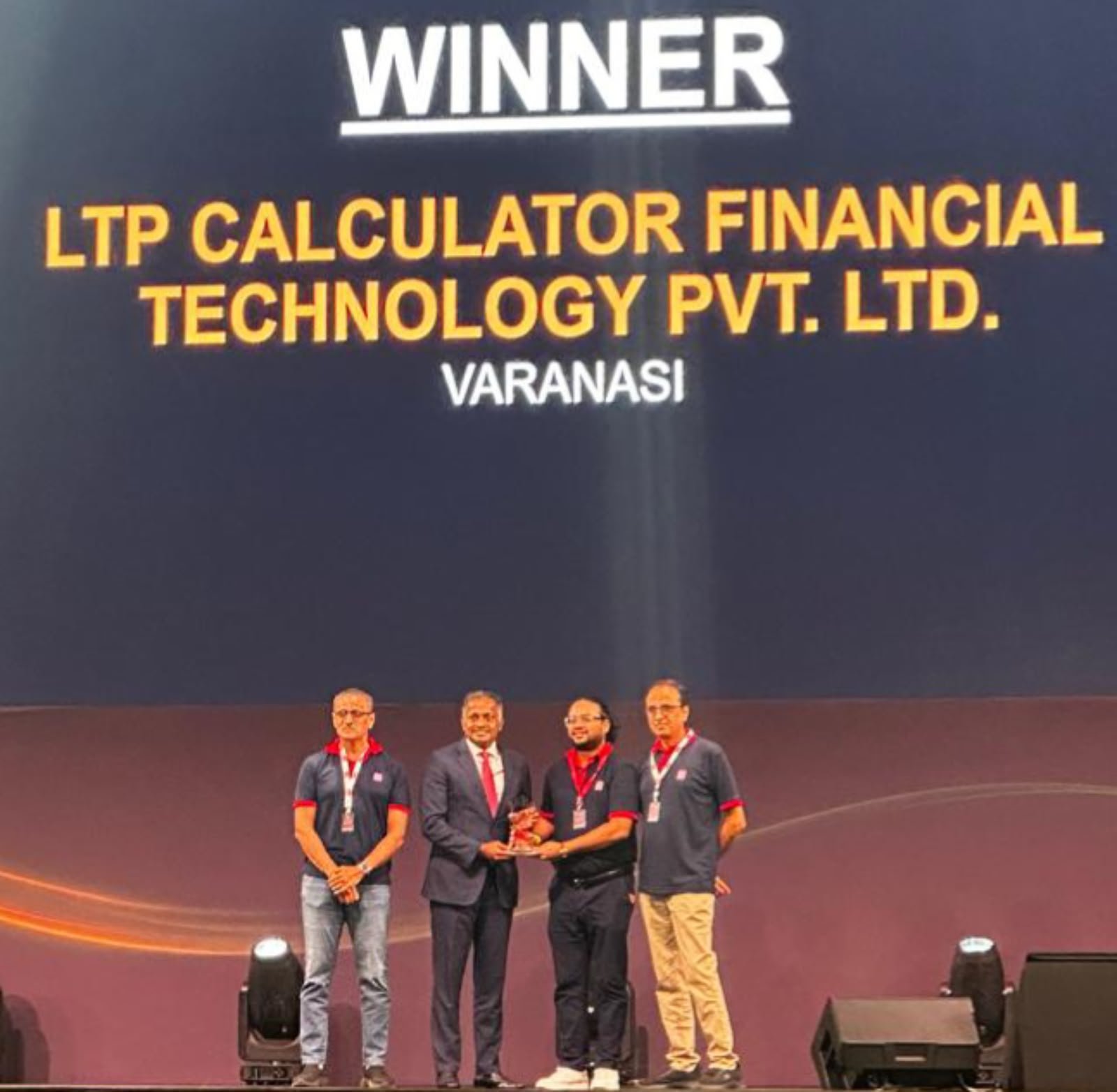 Chandauli News: 55 हजार से अधिक डिस्ट्रीब्यूटर्स के बीच LTP Calculator बनी North Zone Winner, NJ Wealth PBT 2026 में डॉ. विनय प्रकाश तिवारी को मिला सम्मान